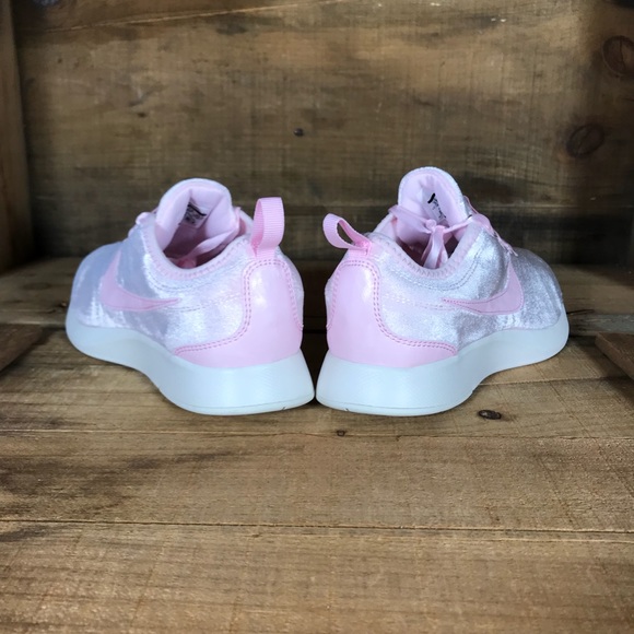 nike dualtone racer pink